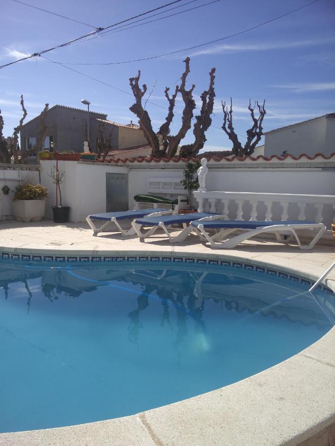 Alberes 61-B Empuriarent Villa Empuriabrava Bagian luar foto